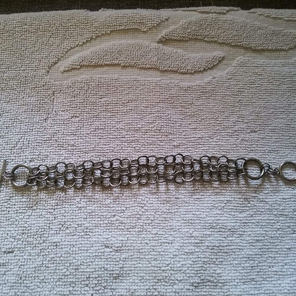 Custom Design Chainmail Bracelet - Picture 7 of 13